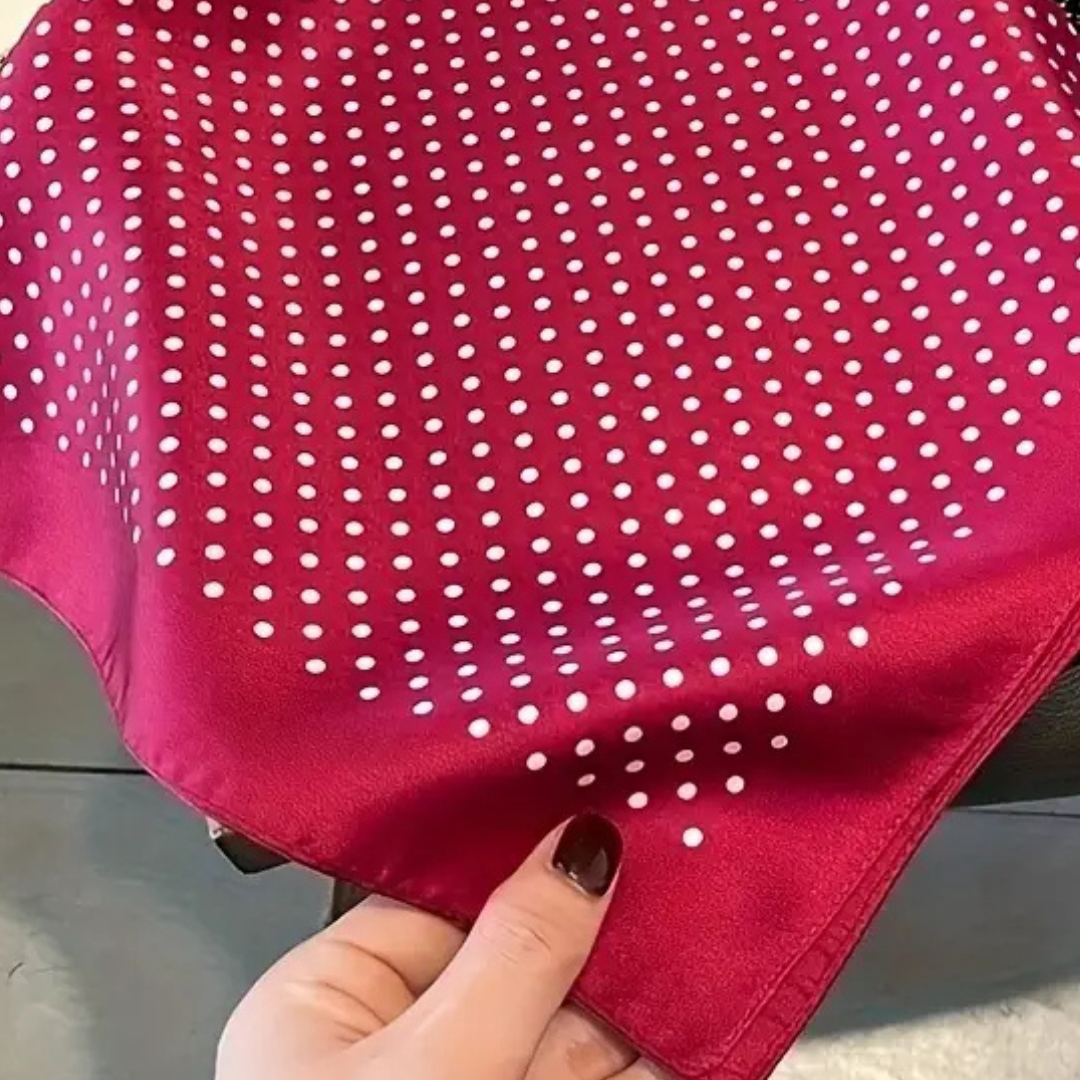 Satinscarf - Röd- vitprickig- Fyrkant - 2