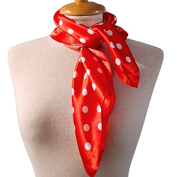 Satinscarf - Klarröd- vitprickig- Fyrkant