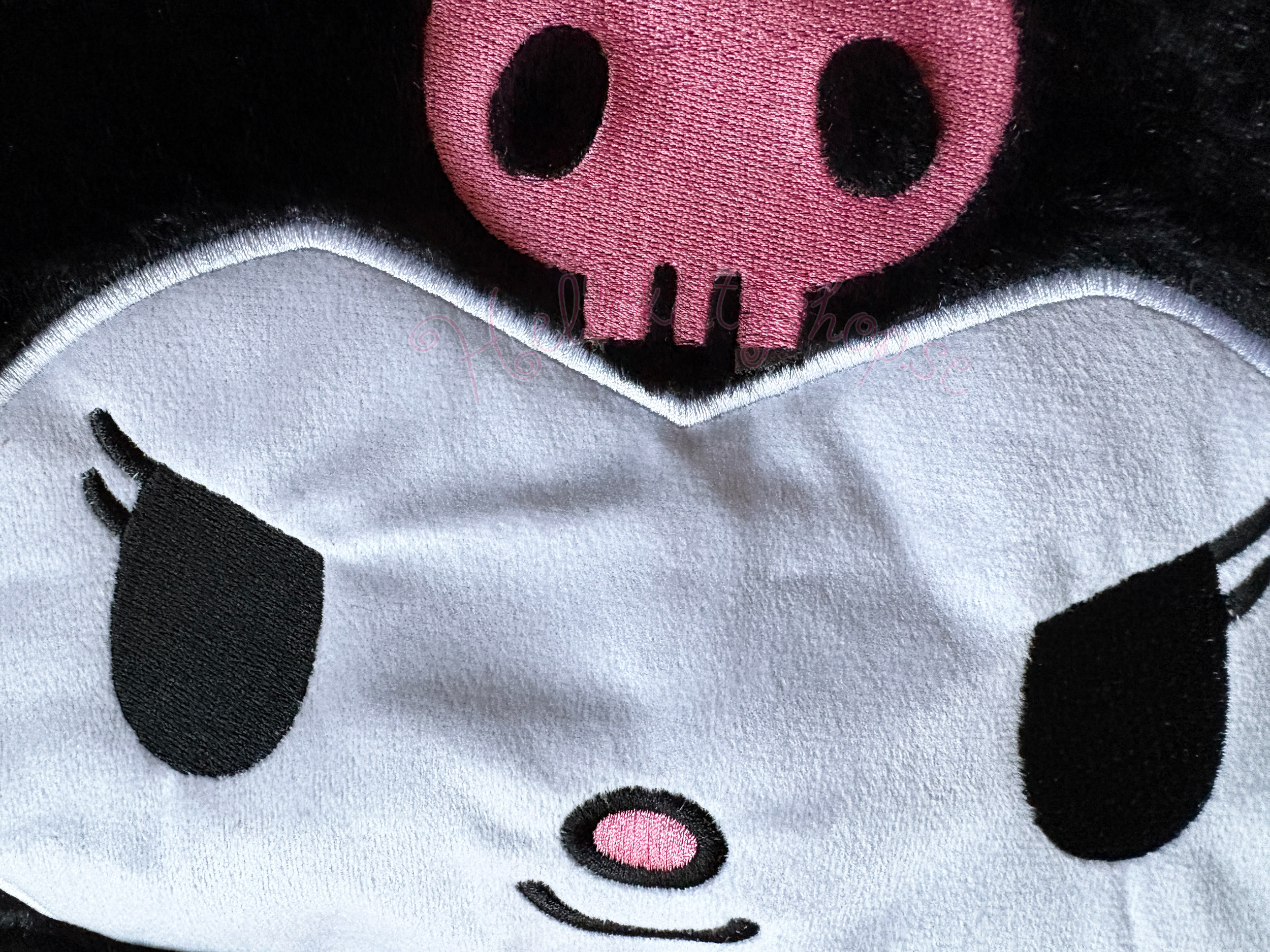 Kuromi 3D Kudde med Varmvattenflaska - 0,6 Liter - 3