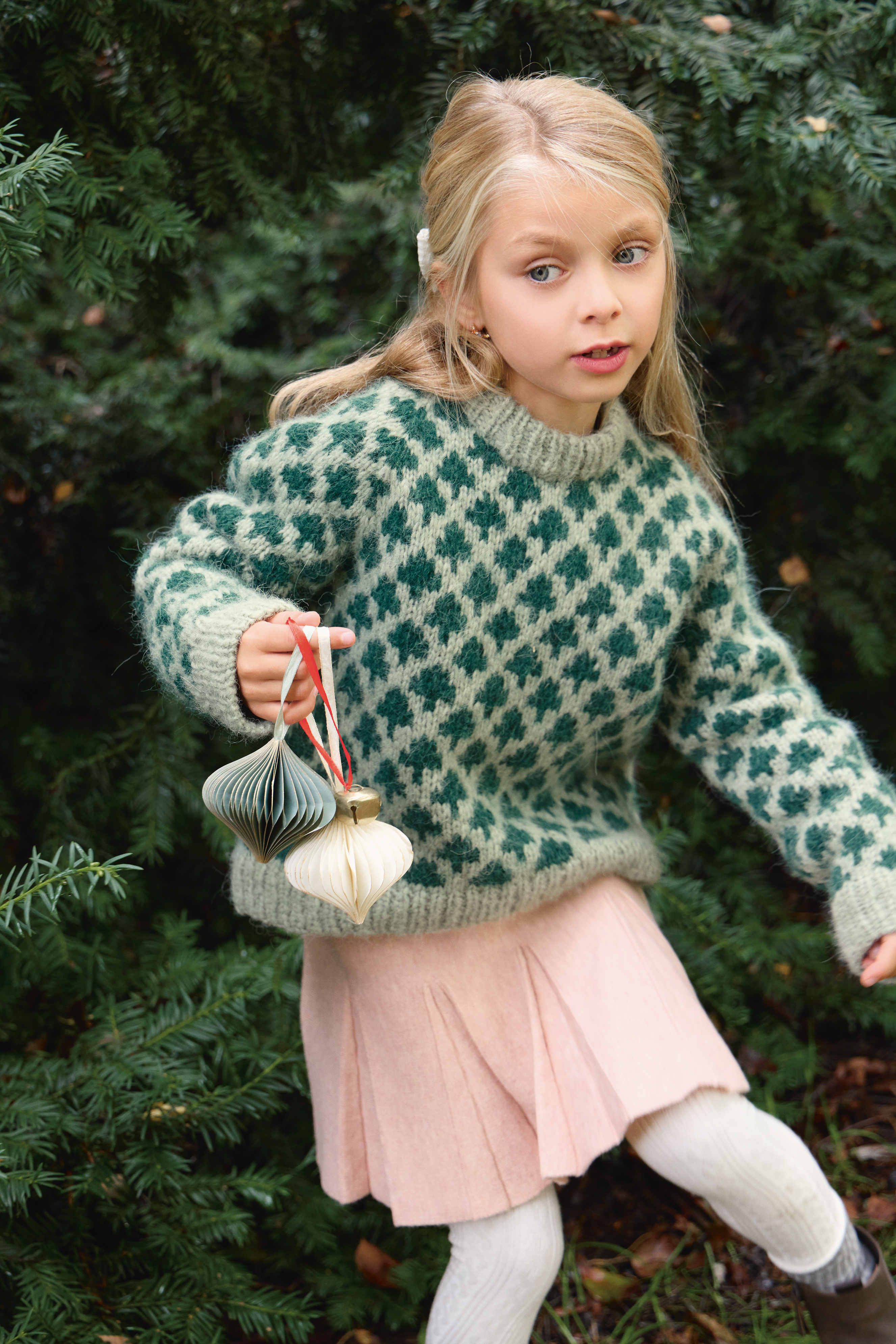 Sandnes Christmas Tree Sweater Junior 2511_01 (17 m flerfärgsstick st 5) - 5
