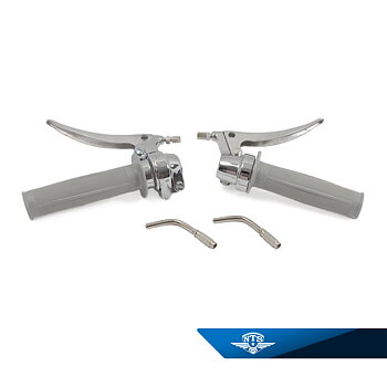 Ausführung Gasgriff:Graues Griffgehäuse NTS-243/CH (mit Gewinde für M6-Spanner).Griffarm aus gepresstem Aluminium ohne Kugel. (1) NTS-202/270Grauer Kunststoffgriff (KS), L=125mmAusführung Getriebegriff:Graues Getriebegriffgehäuse 2-Gang. NTS-643/CH Griffarm aus gepresstem Aluminium ohne Kugel. (1) NTS-643Grauer Kunststoffgriff (KS), L=125mmErläuterung der NTS-GriffbezeichnungGriffarm:1 = Gepresst ohne Kugel2 = Gepresst mit Kugel3 = Gegossen (massiv) ohne Kugel4 = Gegossen (massiv) mit Kugel5 = Schwarzer Kunststoff mit KugelBehandlung, GriffkörperLC = Grau lackiertLS = Schwarz lackiertCH = ChromPL = Poliertes AluminiumFarben, KunststoffgriffeKE = ElfenbeinKS = GrauKSZ = SchwarzKSZ 2 = Schwarz, Version 2 (mit Quadraten)KSZ 3 = Schwarz, Version 3 (mit breiten Streifen)LSZ = Schwarz in Lamellenform (genannt "Maiskolben")