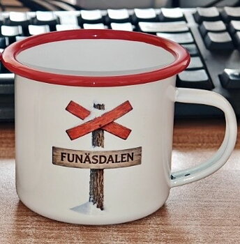 Enamel mug - Leather cross