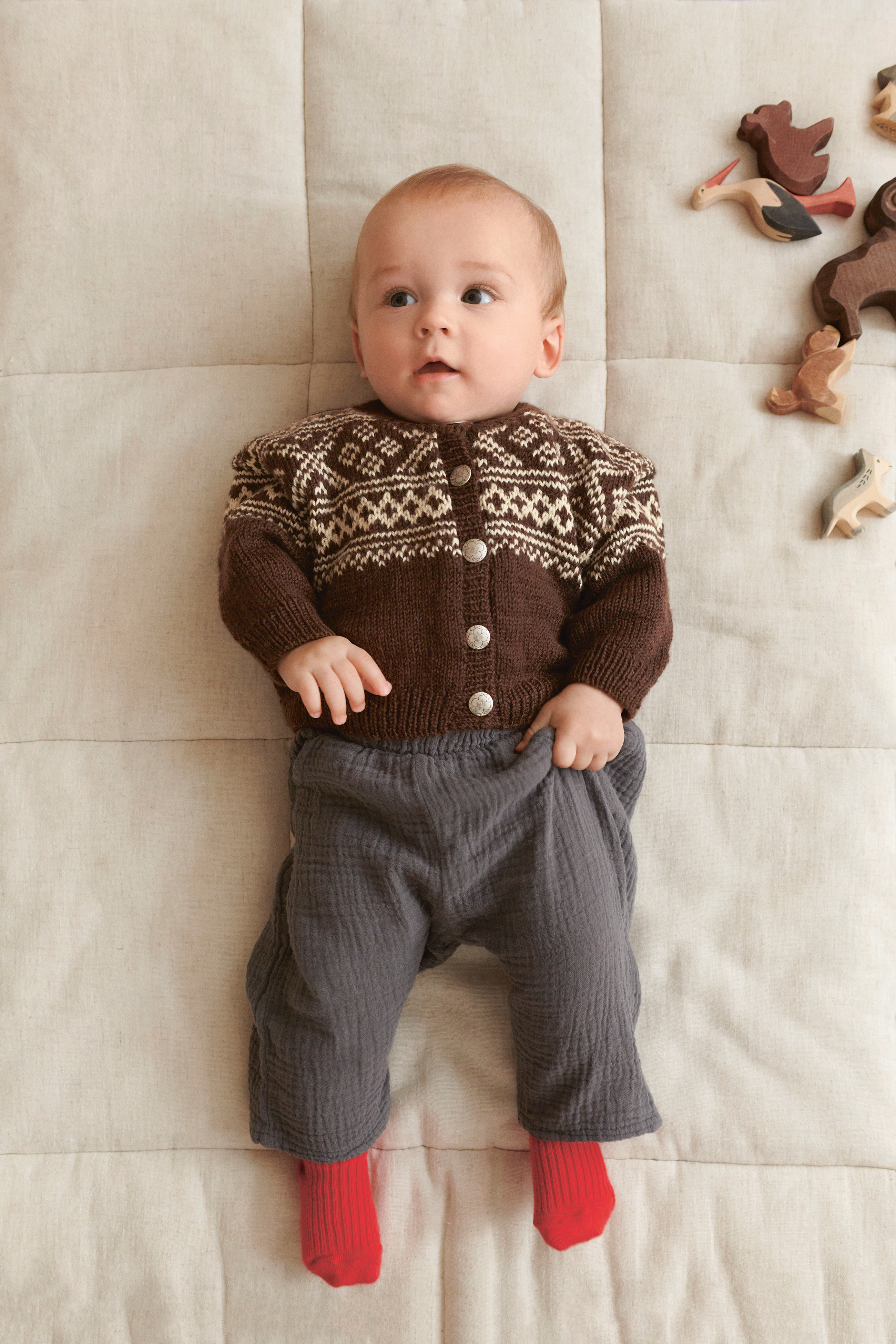 Sandnes Setesdal kofte baby 2512_01 (27 m flerfärgsstick st 3) - 5