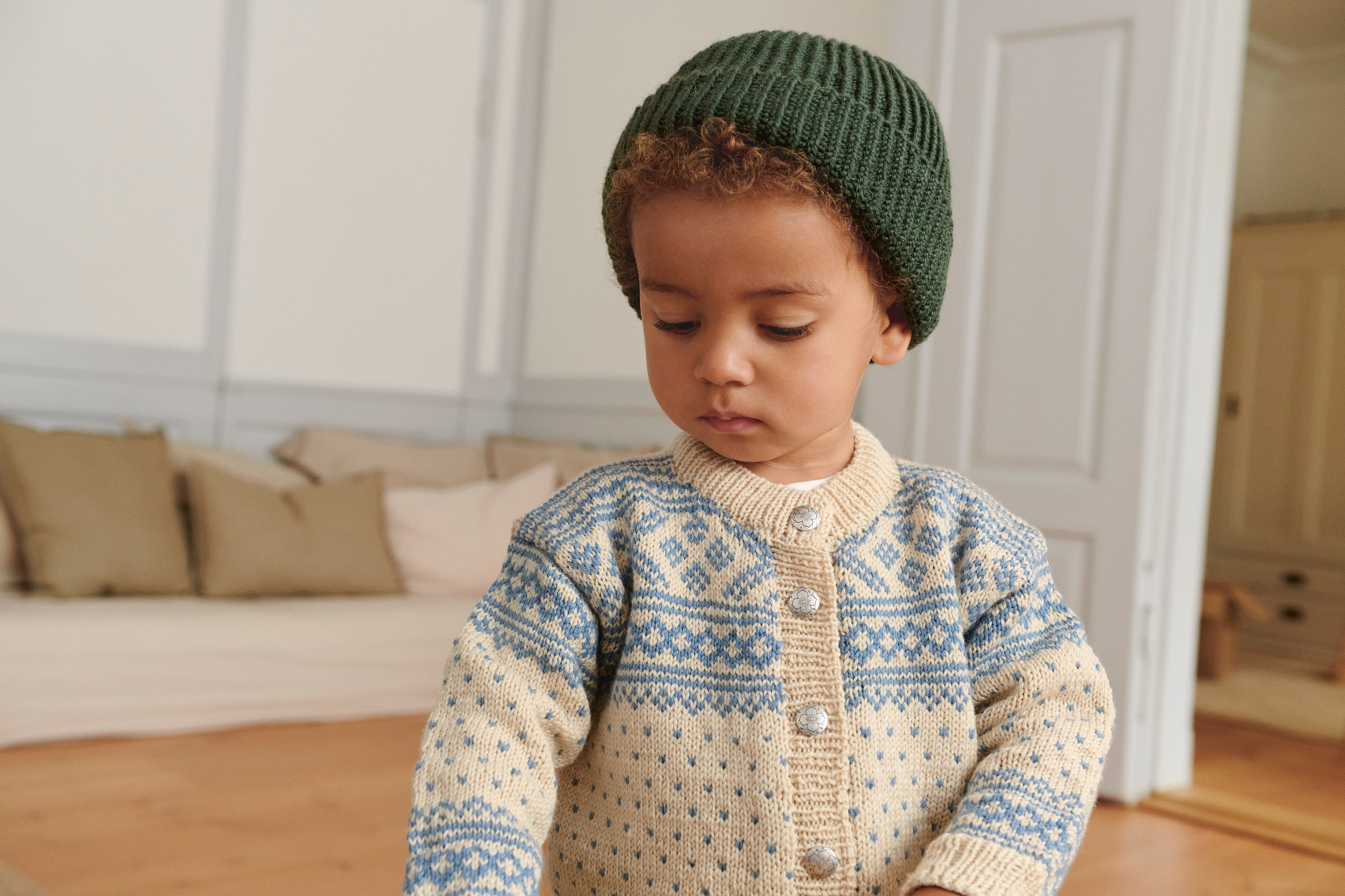 Sandnes Setesdal kofte baby 2512_01 (27 m flerfärgsstick st 3) - 4