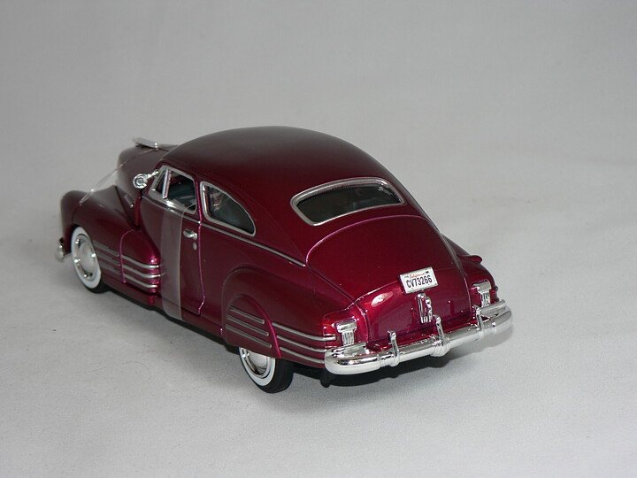 Chevrolet  Aerosedan Fleetline 1948 1963   1:24   Motor Max