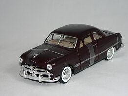 Ford  Coupe  1949  1:24  Motor Max