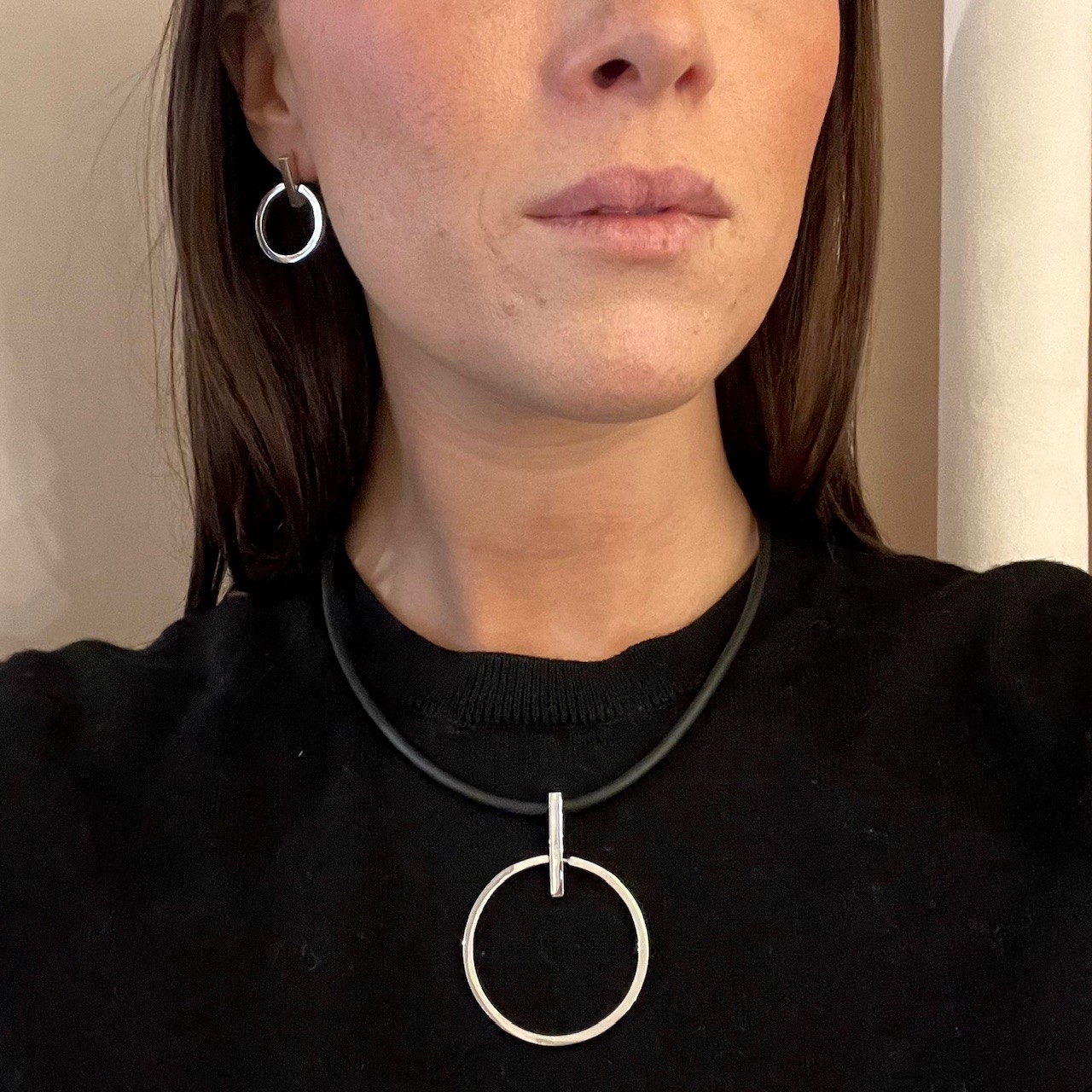 Halsband Exign stav och cirkel handgjort silver
