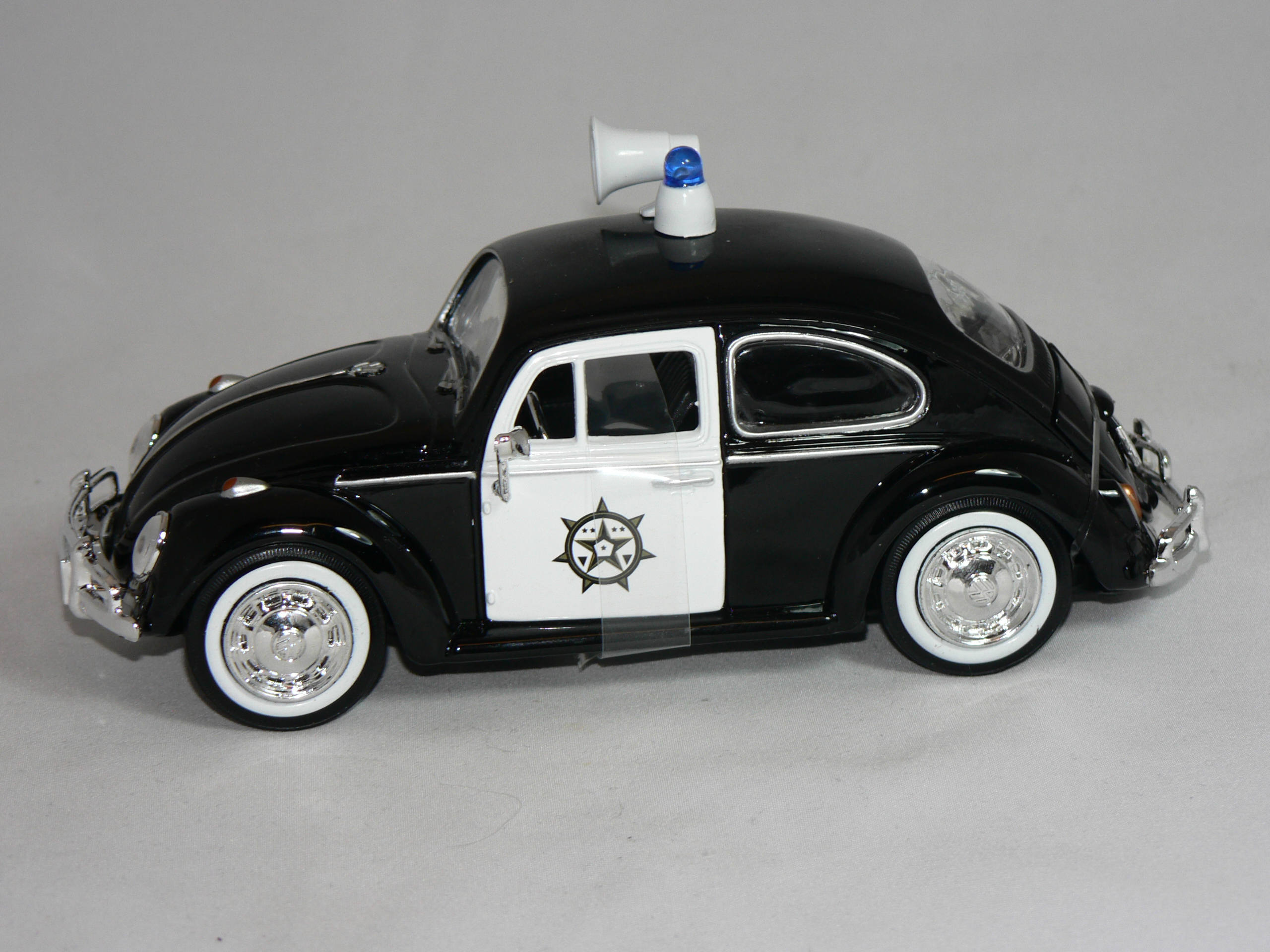 VW  Polis  1:24 Motor Max - 3