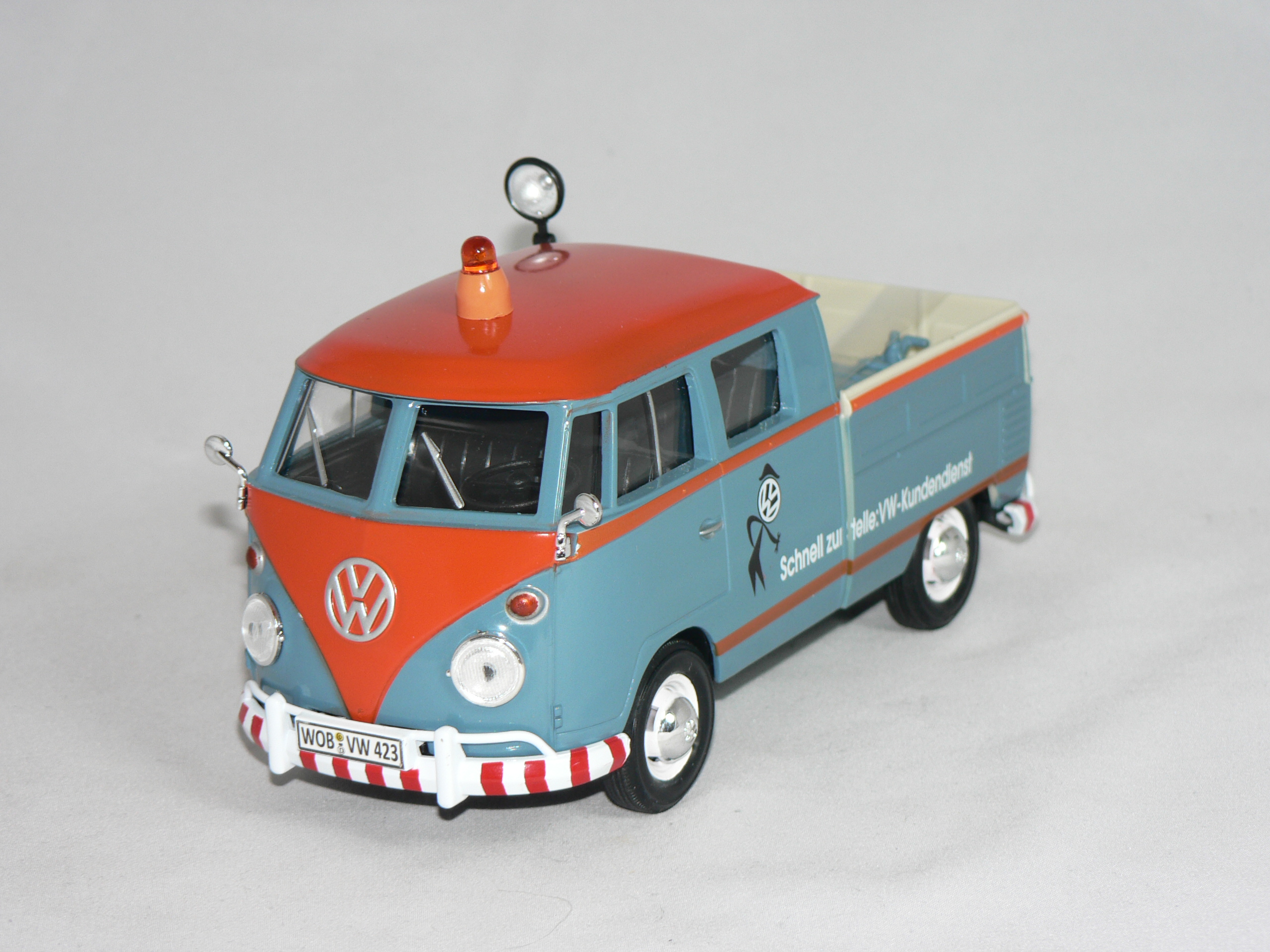 VW  Pick Up    1:24  Motor Max