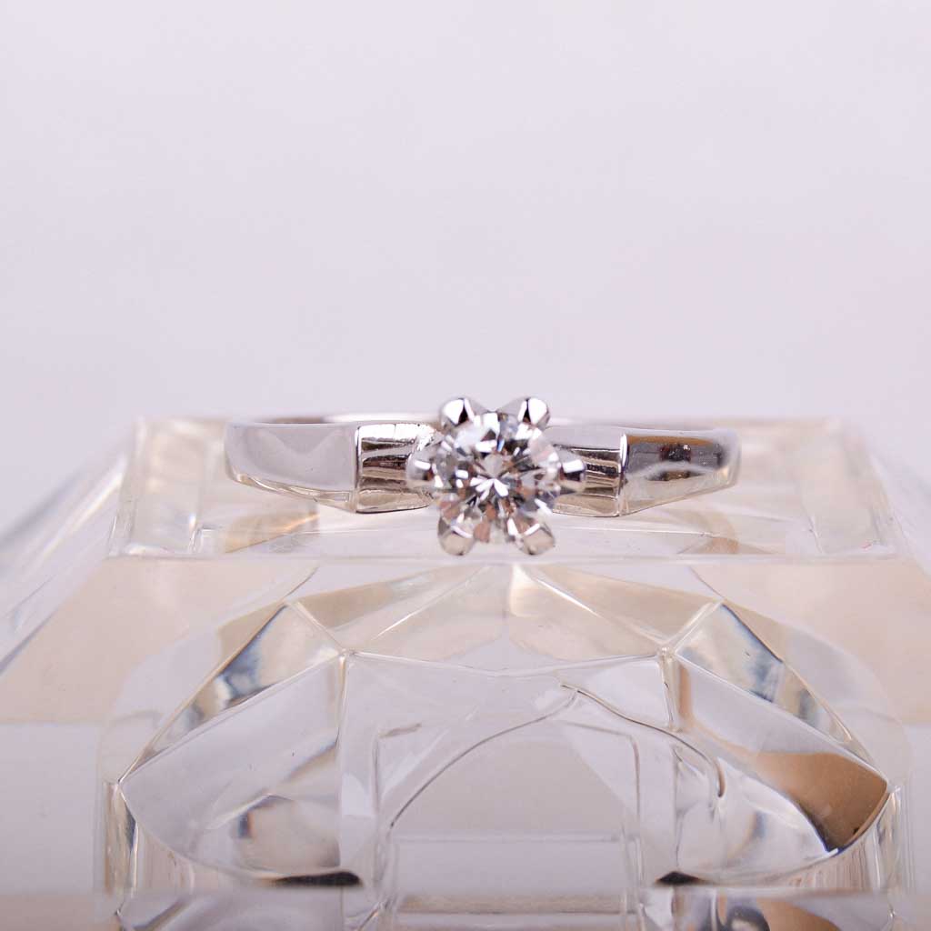 Hvidguldsring med diamant 0,30ct, Vintage