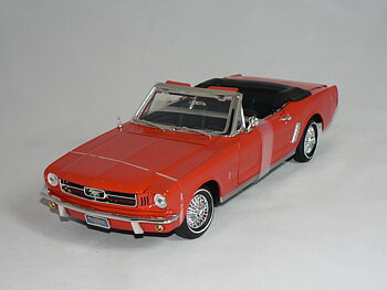 Ford Mustang  1964 1/2   1:18  Motor Max
