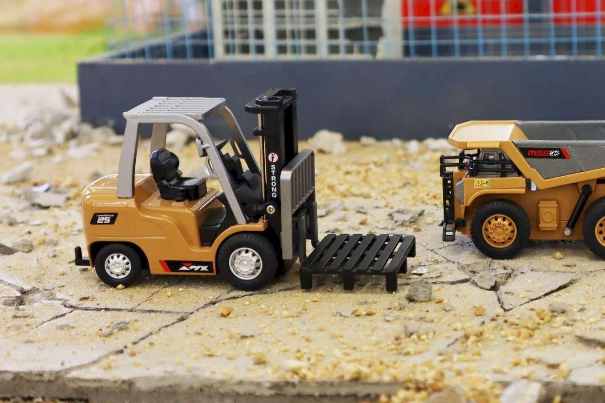MX R/C Constructions Forklift R/C 1:64 2,4GHz, 3,7V Li-Ion, 8 channels - 3