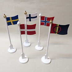Wooden table flagpole Nations 33 cm