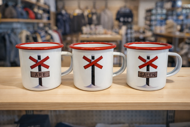 Emaillierter Becher - Led-Kreuz