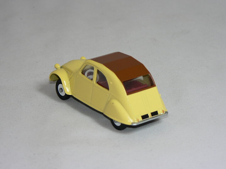 Citroen 2 CV  1961  1:43  Dinky Toys