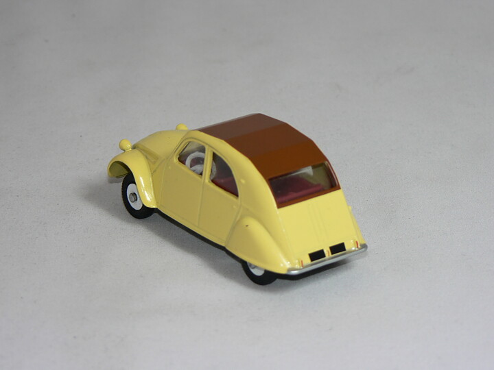 Citroen 2 CV  1961  1:43  Dinky Toys