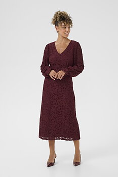 Cream Thit Ebana V-neck Dress Zinfandel