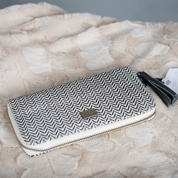 Pipol / Pipol´s Bazaar -  Widy Furry Wallet Arrow Black White