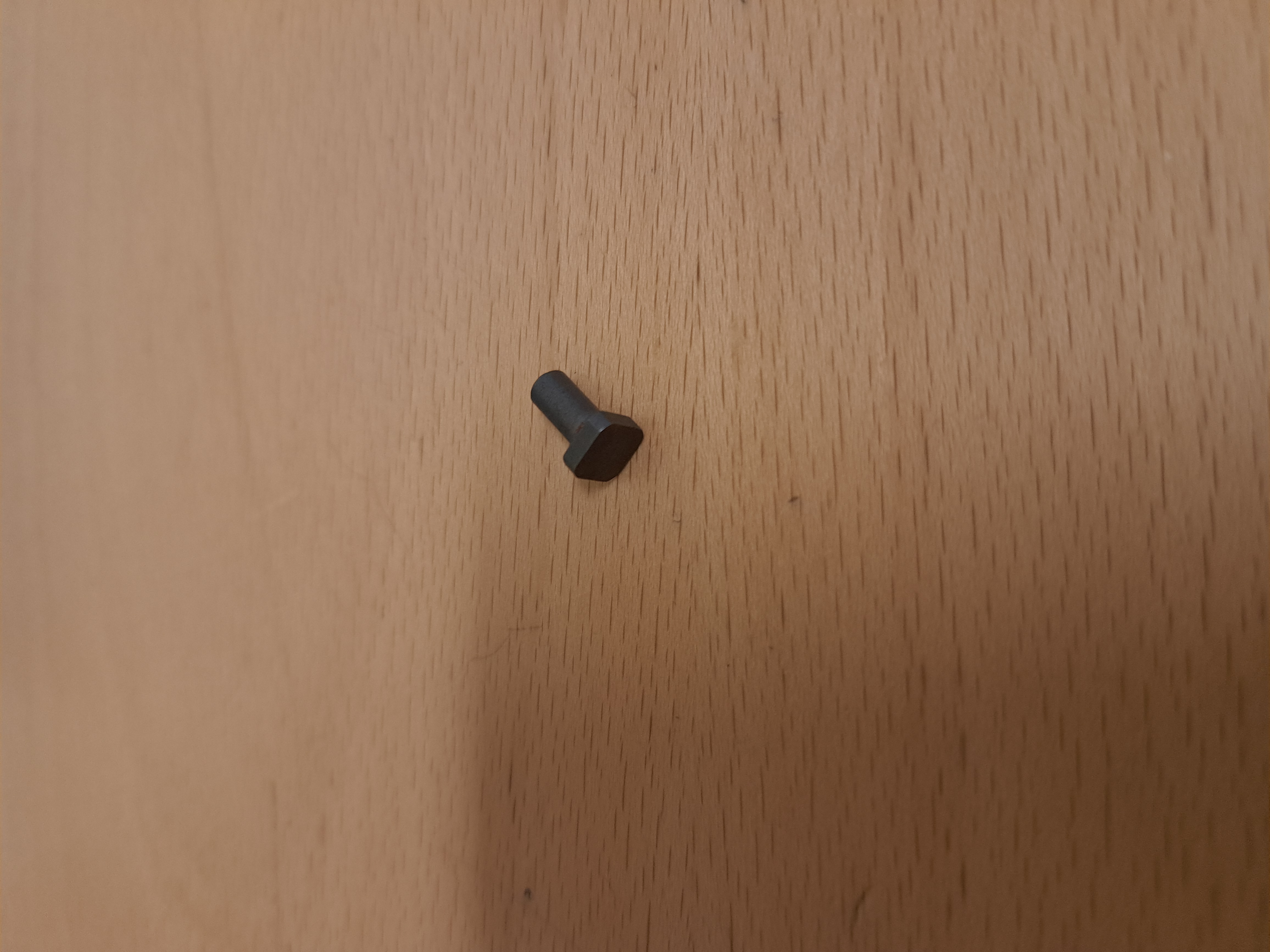 Valve piston