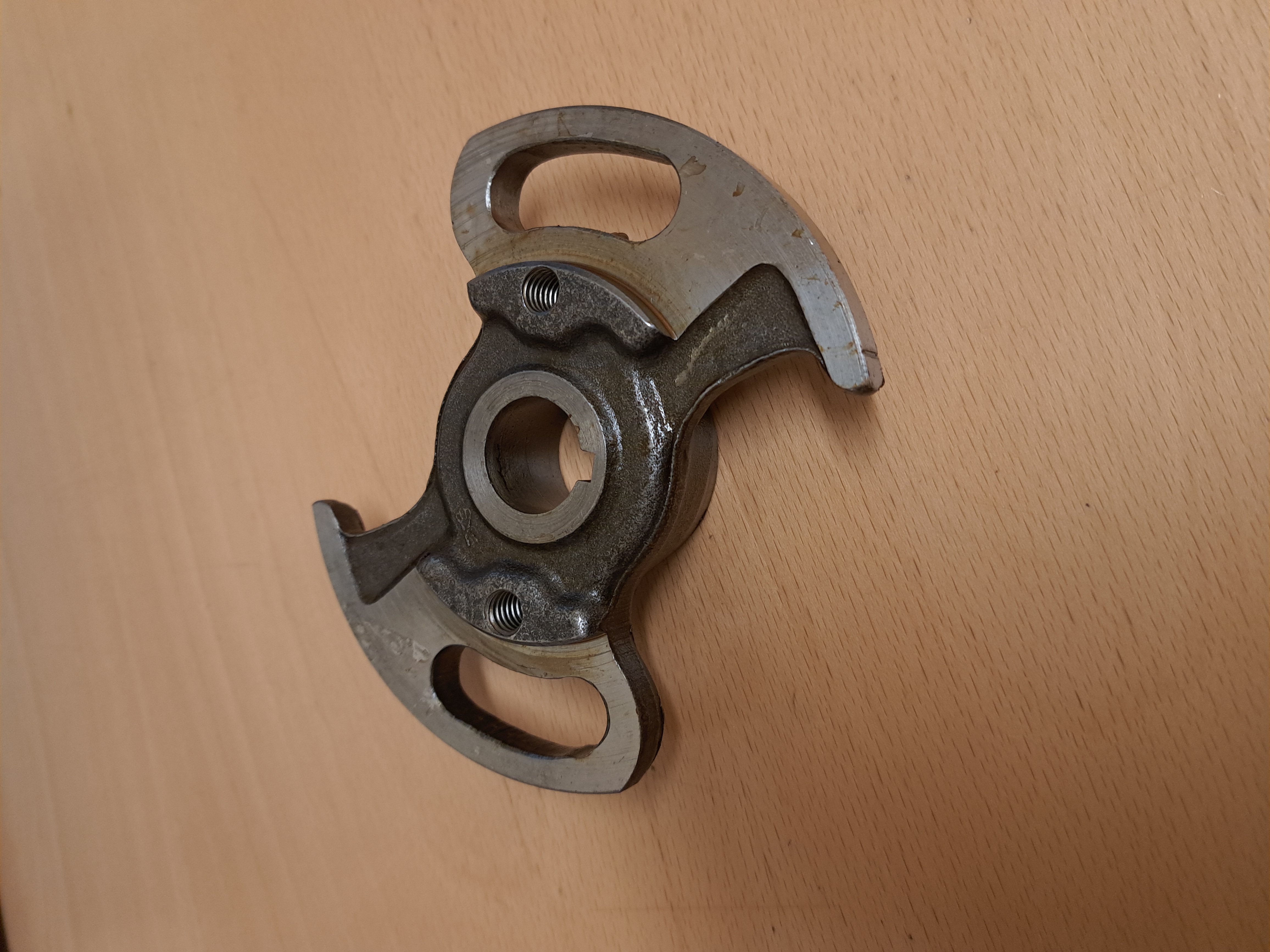Companion flange