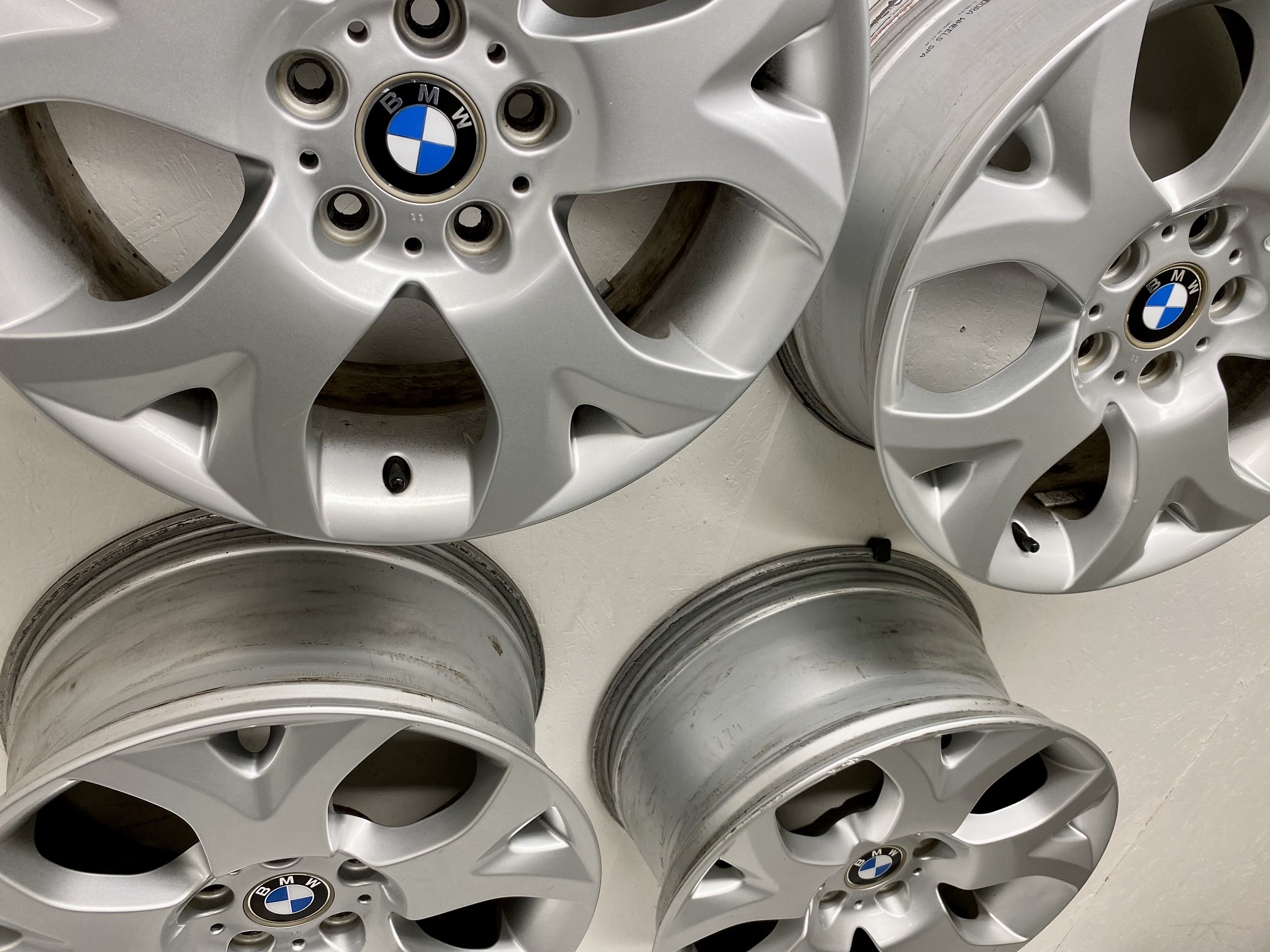 BEGAGNAT | 4 st | 18" BMW X3 E83 Y Spoke ALUFÄLGAR | 2 st 5x120 8x18 ET46 72.6 + 2 st 5x120 9x18 ET51 72.6 - 2
