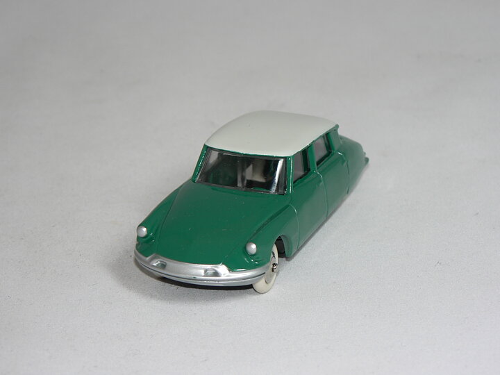 Citroen  DS  19   1964    Dinky Toys