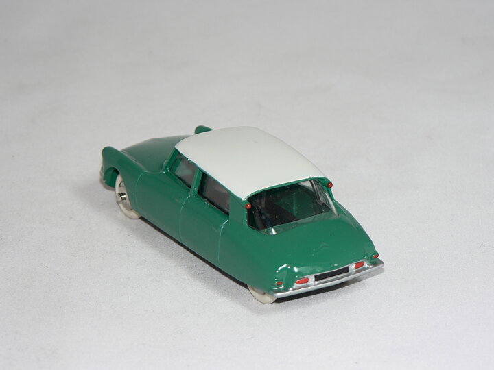 Citroen  DS  19   1964    Dinky Toys