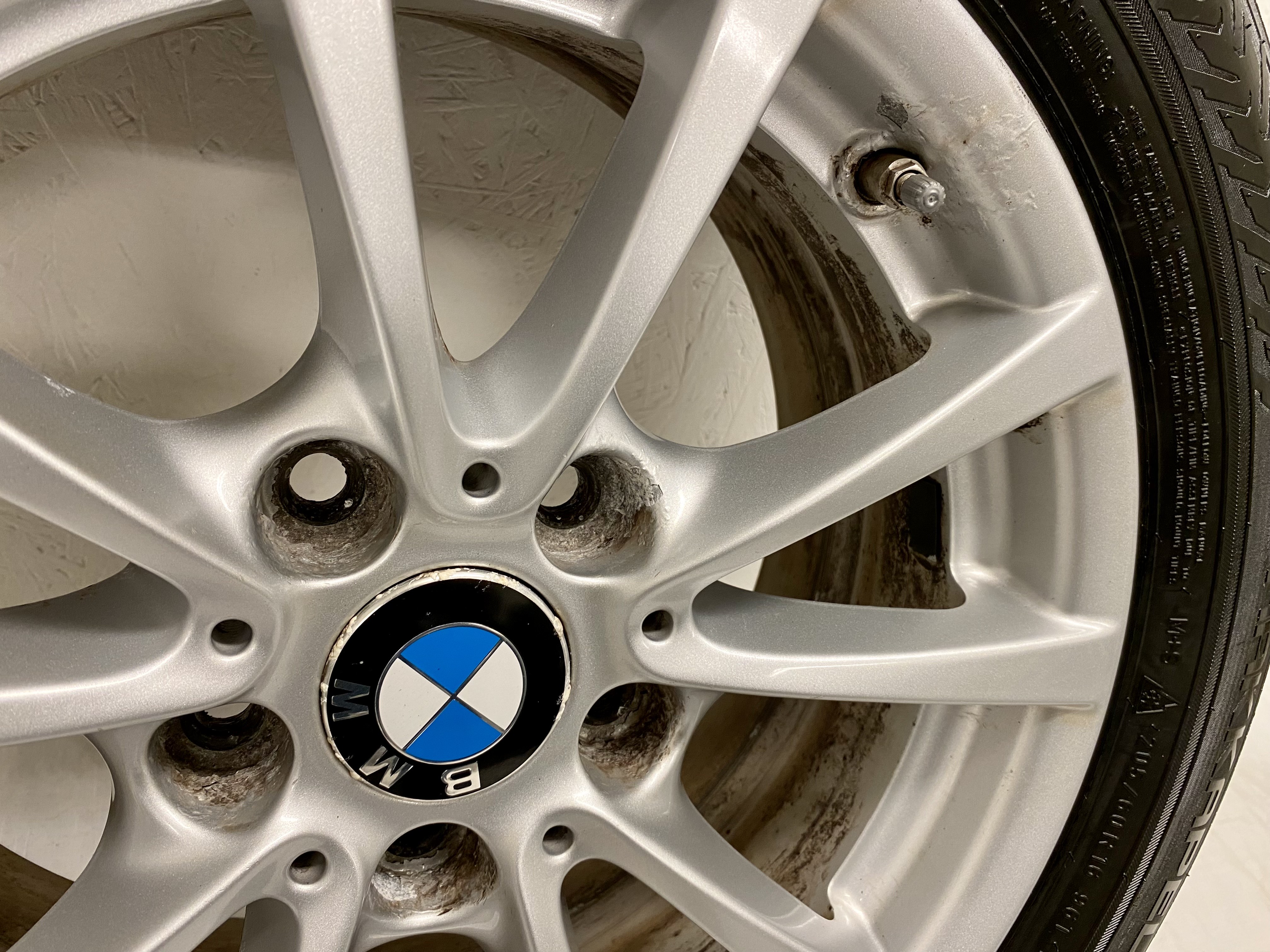 Kompletta Vinterhjul DUBB | 16" BMW F30/F31 6796236 TPMS 5x120 7x16 ET31 72.6 + 205/60 R16 96T XL Nokian Hakkapeliitta 8 | V19-2016 | 8|8|8|8 mm - 5