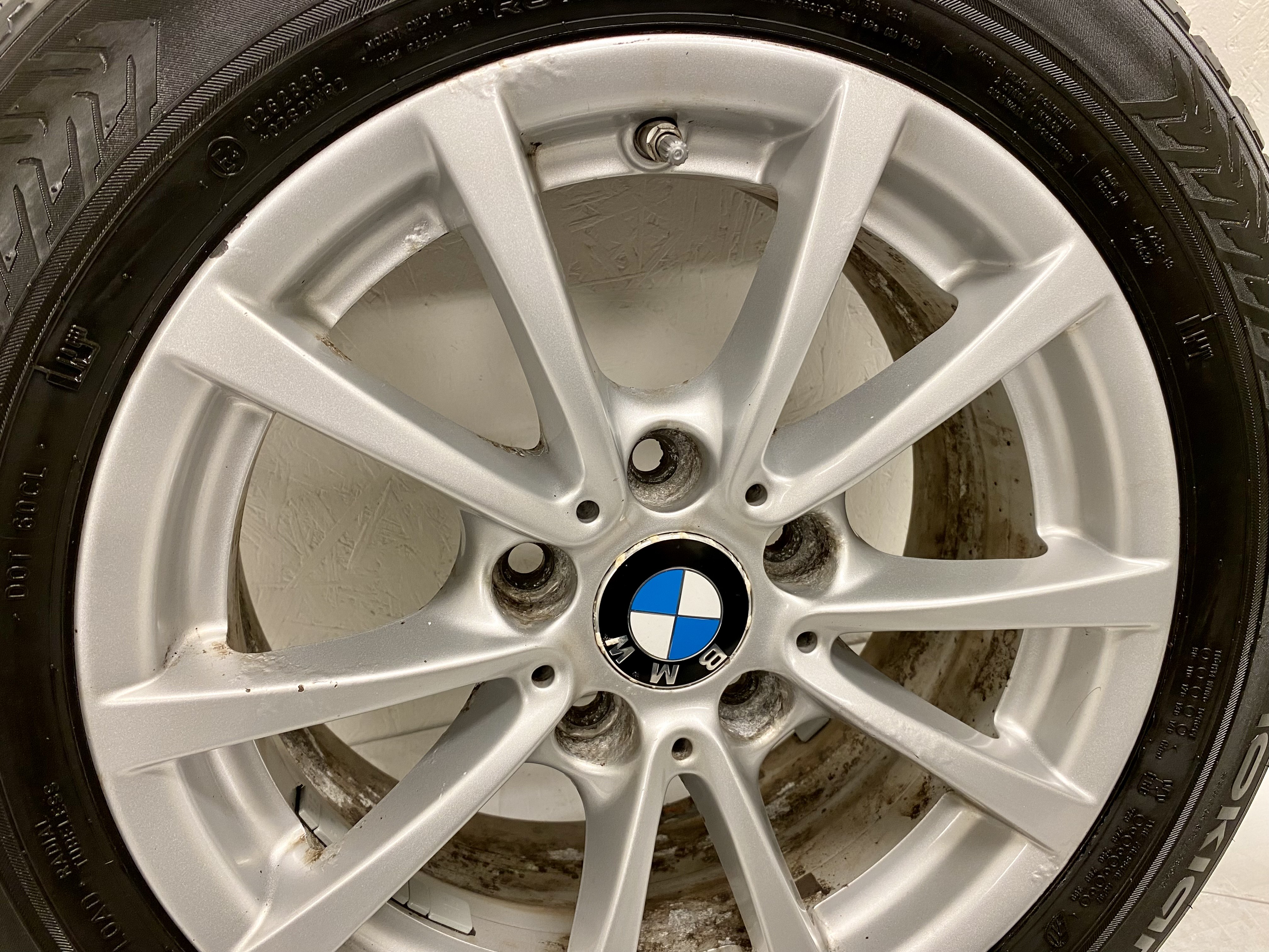 Kompletta Vinterhjul DUBB | 16" BMW F30/F31 6796236 TPMS 5x120 7x16 ET31 72.6 + 205/60 R16 96T XL Nokian Hakkapeliitta 8 | V19-2016 | 8|8|8|8 mm - 7