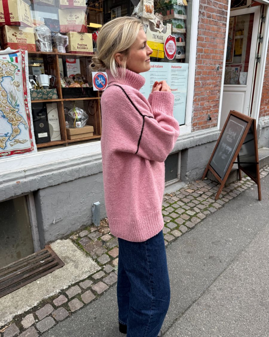 PetiteKnit Linea Sweater (18 m st 4)