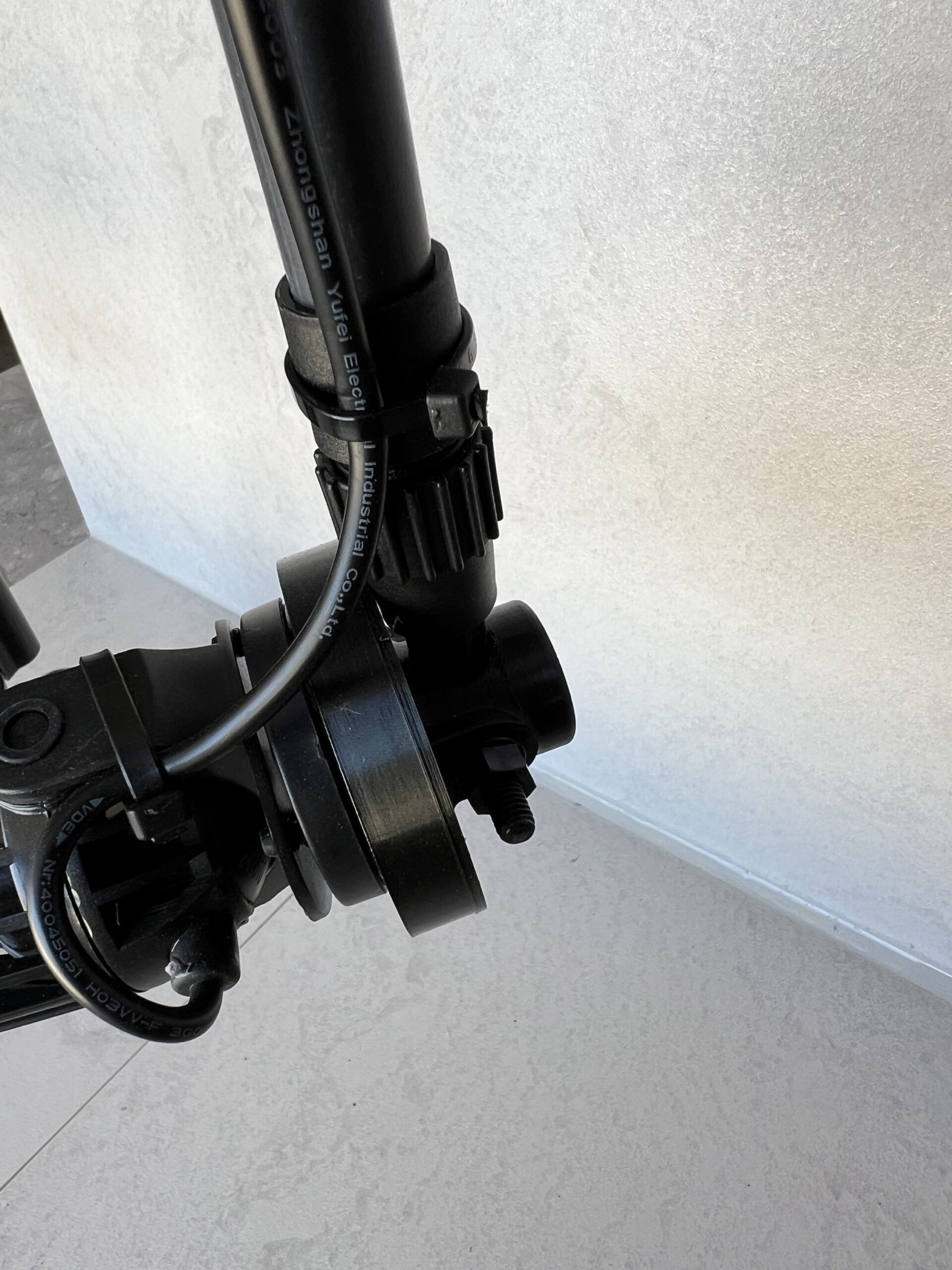 OceanSeaWave Hurricane, 10-90° Oscillating streamer mount - 3