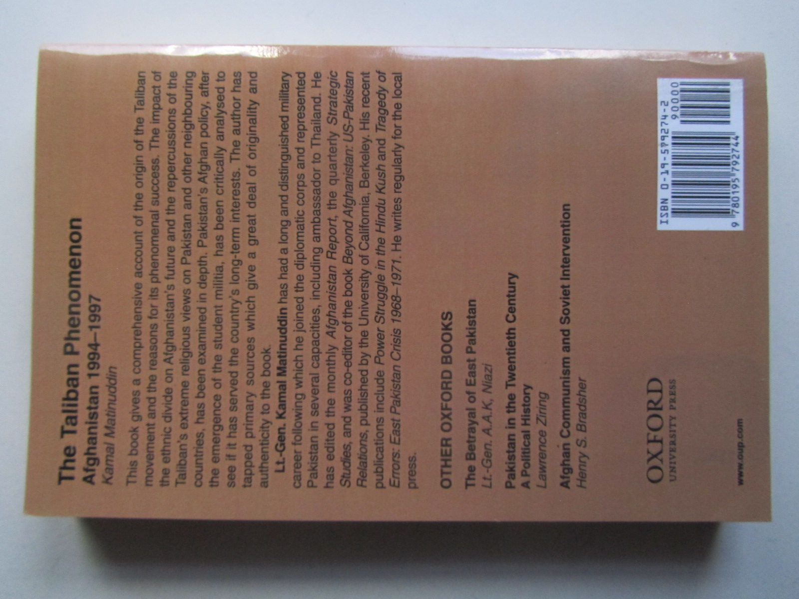 The Taliban Phenomenon: Afghanistan 1994-1997 Matinuddin, Kamal - 2
