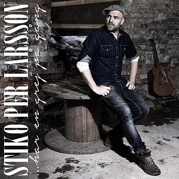 Omslagsbilden till Stiko Per Larssons femte album "...Har en grej på gång".