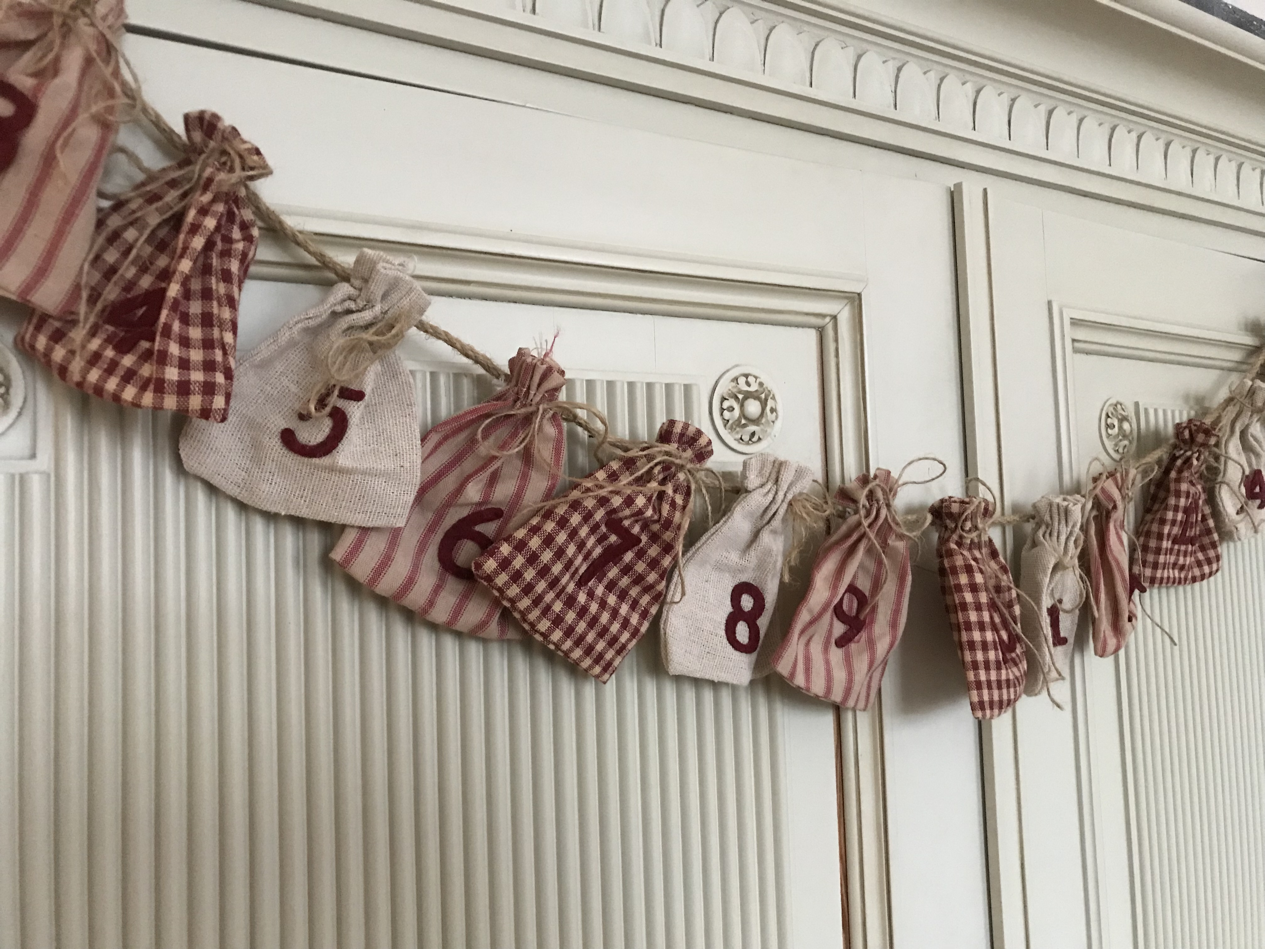 ADVENTSKALENDER - GIRLANG - 2