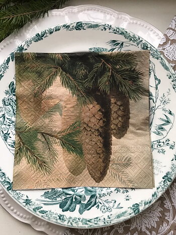 PAPPERSSERVETTER - FIR CONES