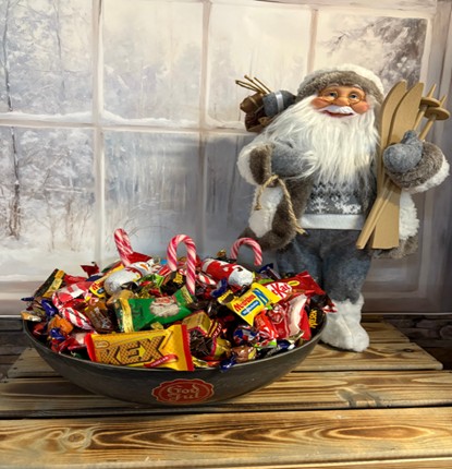 JULSKÅL MED 3 KG GODIS