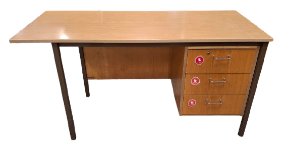 Skrivbord 140x60