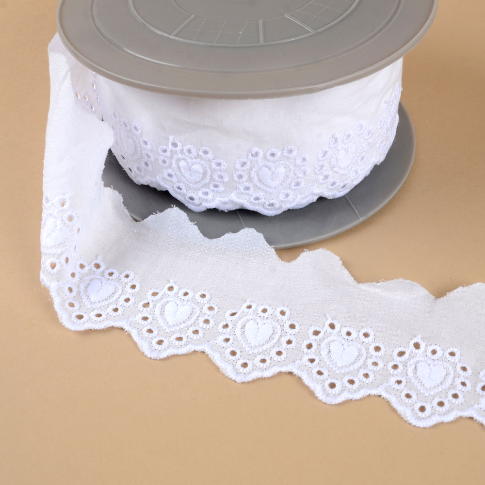 EMBROIDERED LACE - HEART
