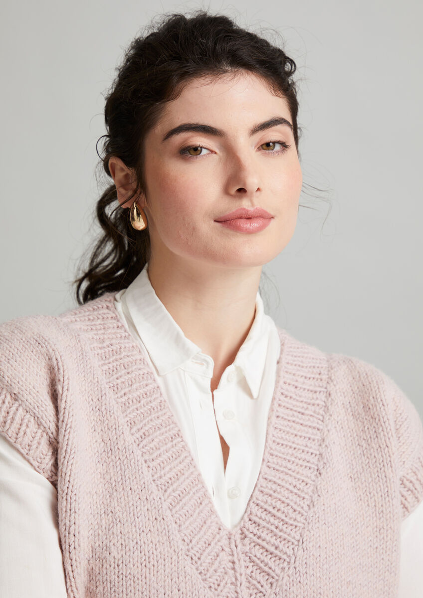 Mirabelle väst i närbild