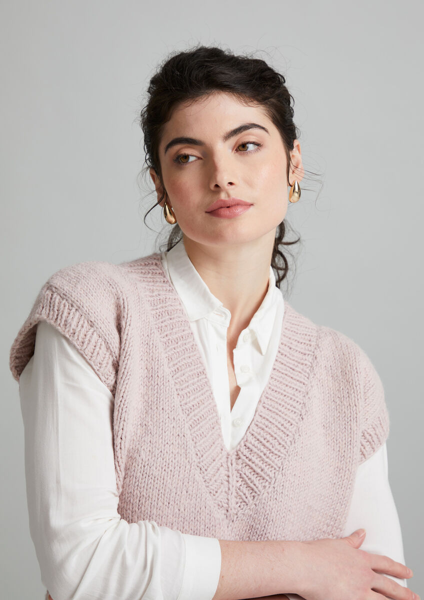 Mirabelle väst v-ringning