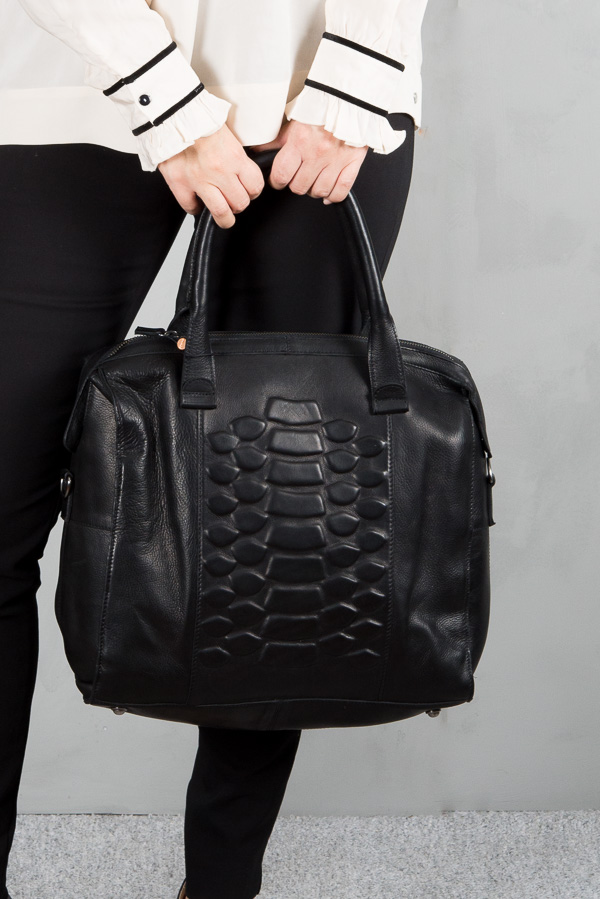Unmade - Croco Leather Big Bag Black - 10