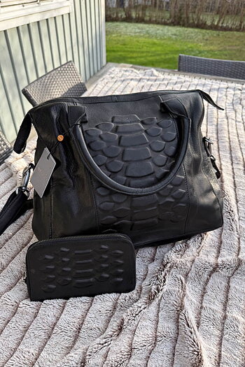 Unmade - Croco Leather Big Bag Black