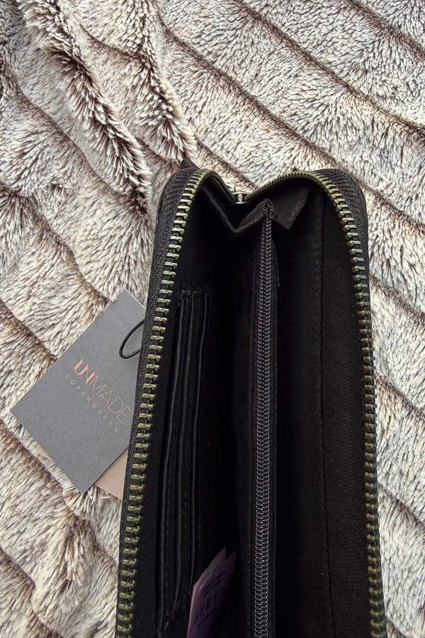 Unmade - Croco Leather Wallet Black - 4