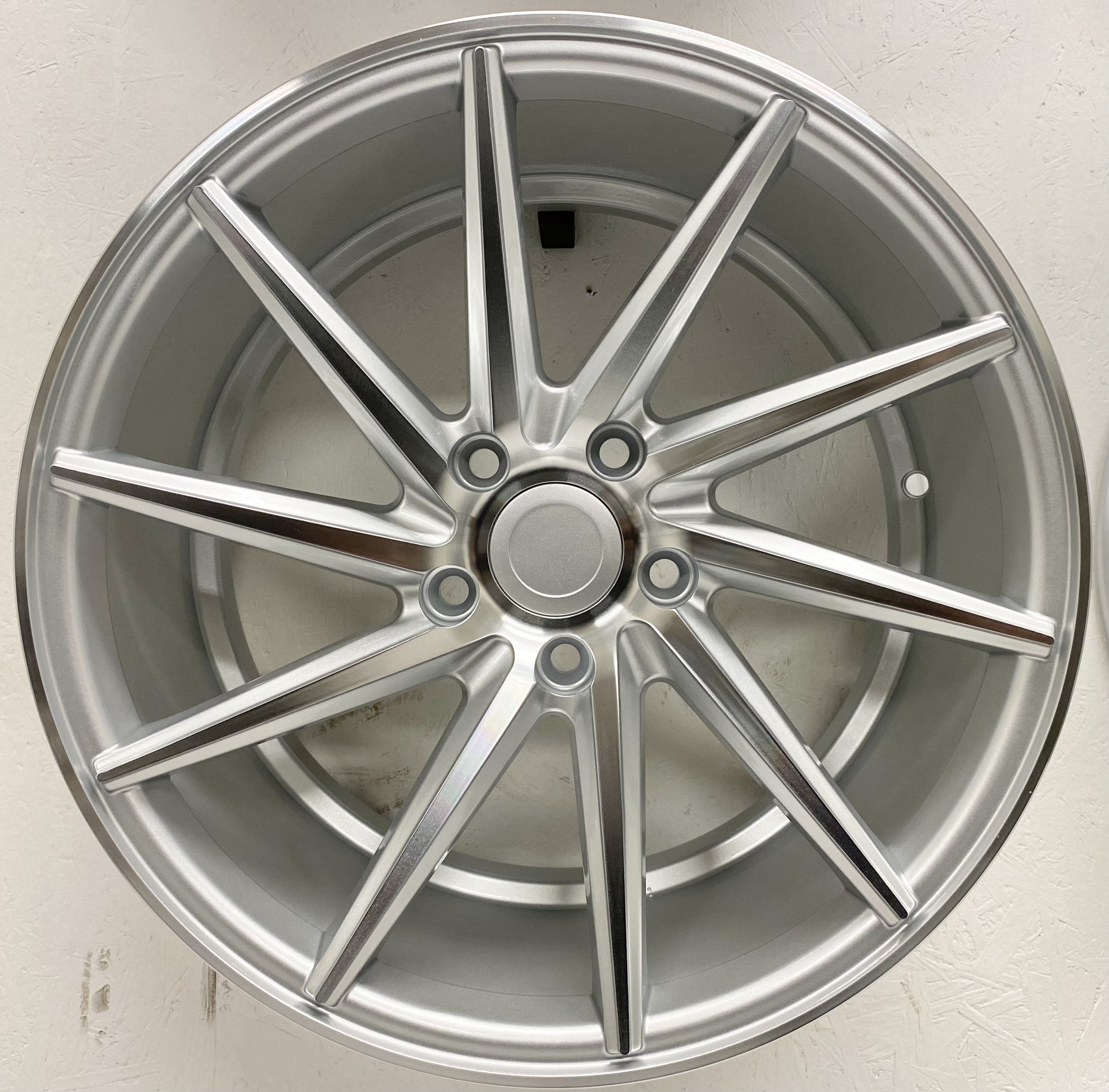 KAMPANJ | 4 st | NYA Fälgar | EX5 Right/Left Silver polished | 5x112 8x17 ET35 66.6 - 4