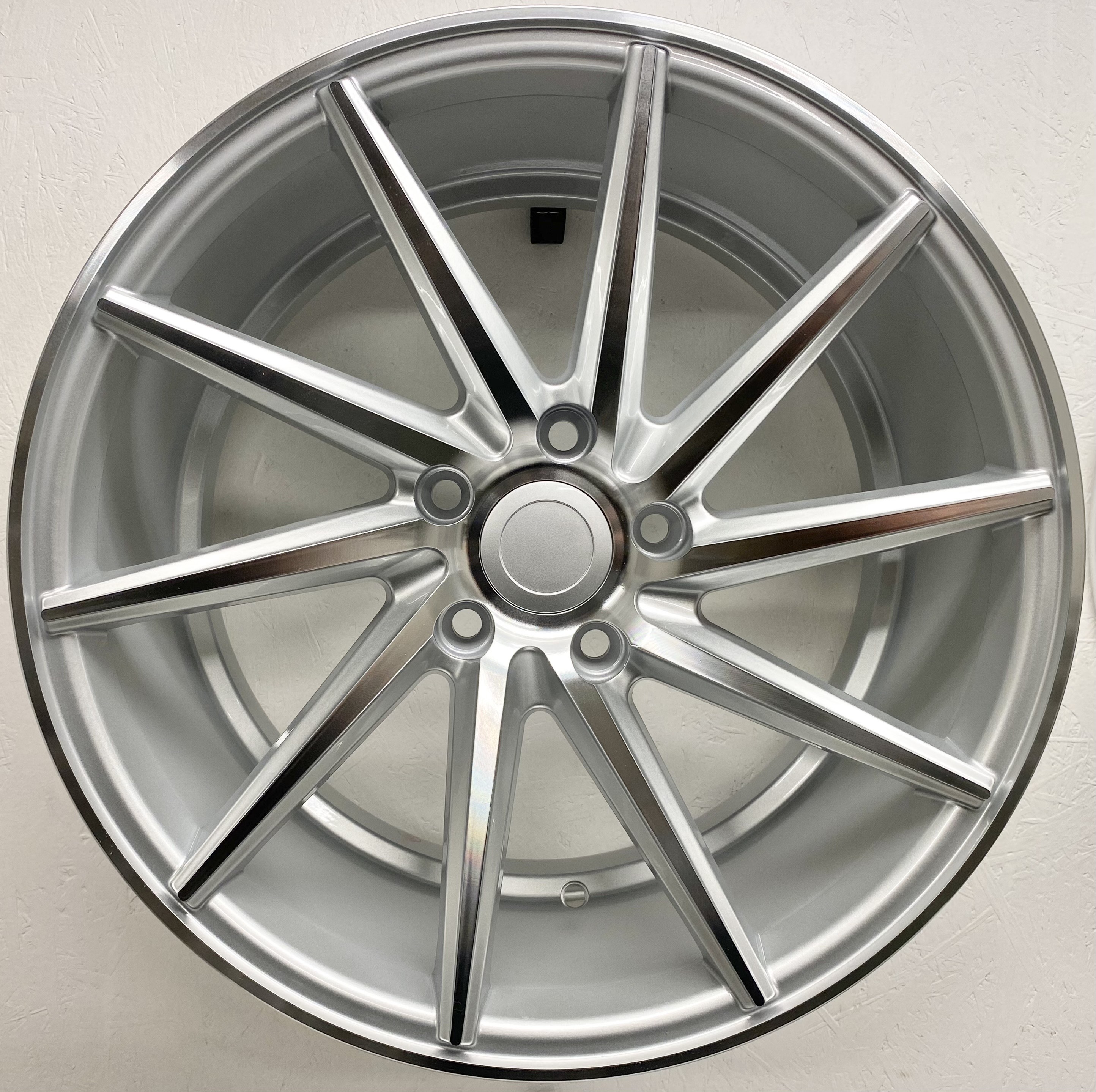 KAMPANJ | 4 st | NYA Fälgar | EX5 Right/Left Silver polished | 5x112 8x17 ET35 66.6 - 6