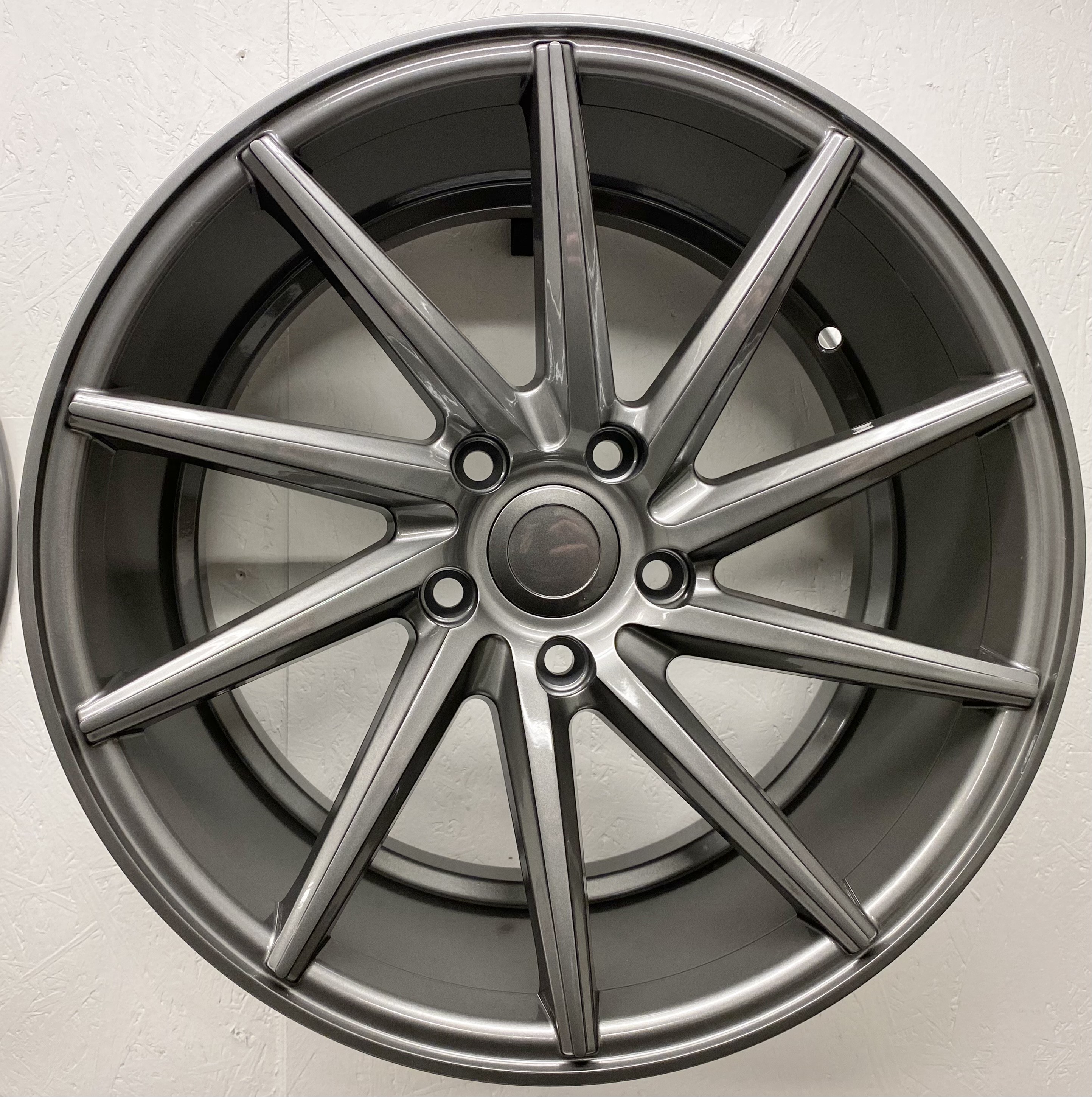 KAMPANJ | 4 st | NYA Fälgar | EX5 Right/Left Gloss Graphite | 5x112 8x17 ET35 66.6 - 5