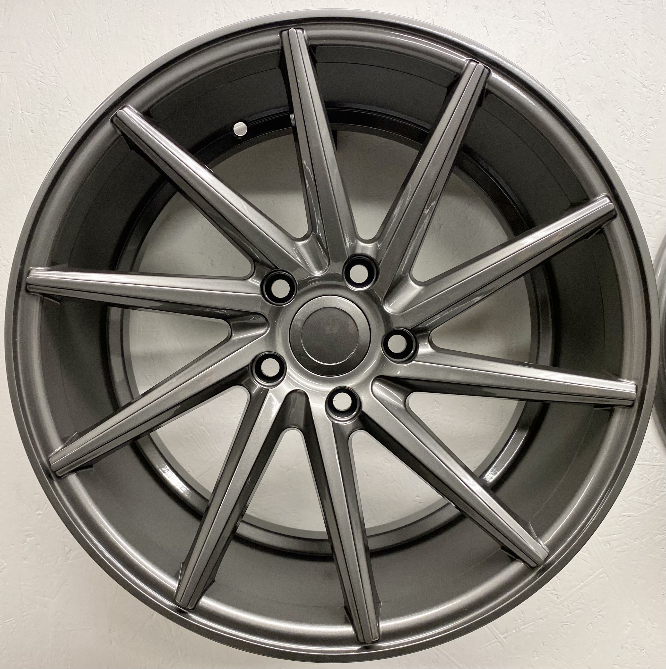 KAMPANJ | 4 st | NYA Fälgar | EX5 Right/Left Gloss Graphite | 5x112 8x17 ET35 66.6 - 4