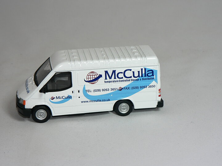 Ford Transit  1:43  Corgi  ( McCulla )