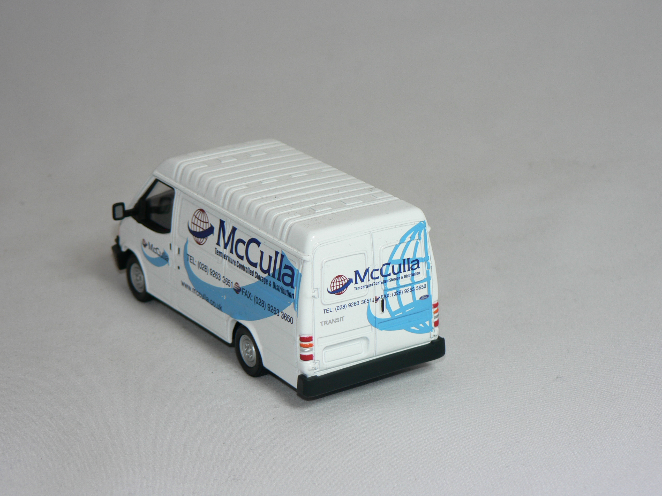 Ford Transit  1:43  Corgi  ( McCulla ) - 2