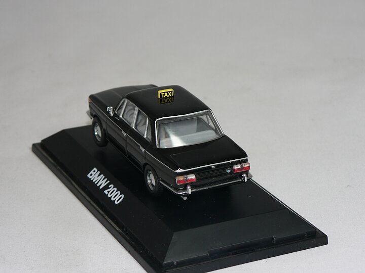 Bmw 2000 Taxi  1:43 Schuco